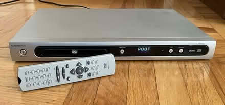 Photo of free Philips Magnavox MDV458 DVD/CD Player #1