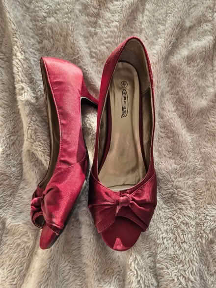Photo of free Burgundy Red satin shoes size 8 (Wolverhampton WV10) #1