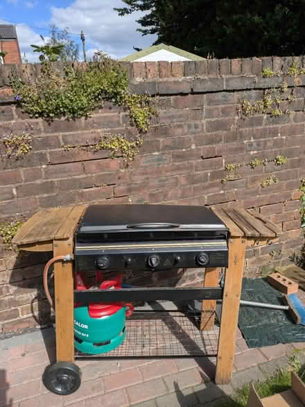 Photo of free Gas barbecue with new grills (St Helens WA10) #1