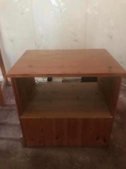 Photo of free Small wooden cabinet (Cockfosters EN4) #2