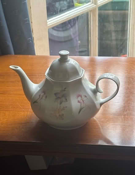 Photo of free Teapot (Garden City OX5) #1