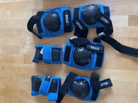 Photo of free Kids’ wrist, elbow, and knee guards (Horsham RH13) #1