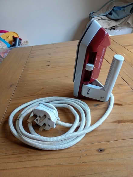 Photo of free Travel iron (Bampton OX18) #2