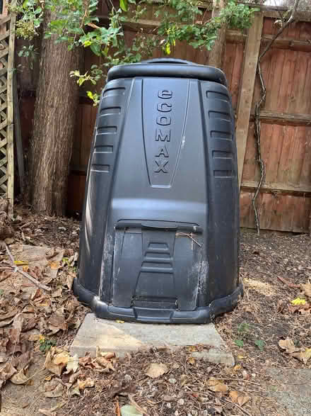 Photo of free compost bins (Wootton OX1) #2