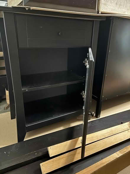 Photo of free Black bedroom furniture (The Vineyards of Saratoga) #3