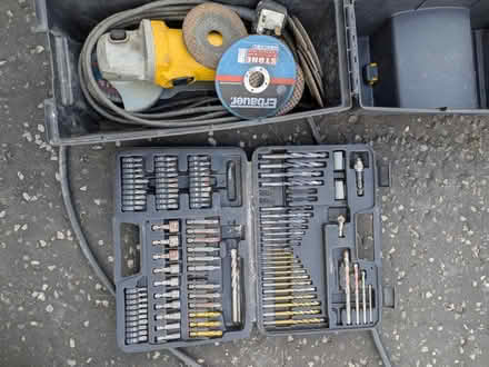 Photo of free Circular grinder & tool bits (Dean's, EH54) #1