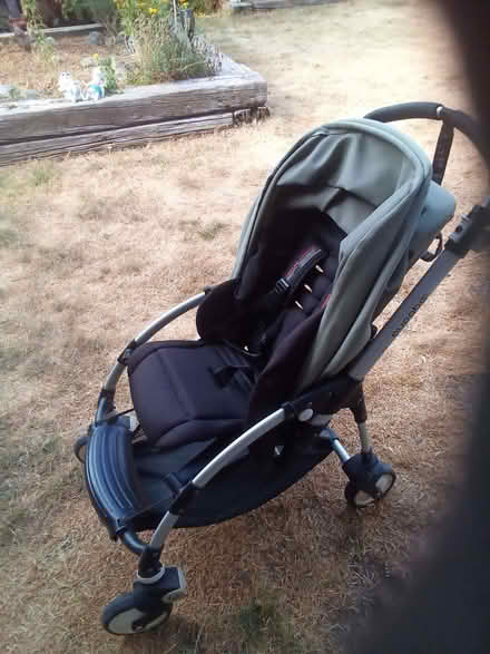 Photo of free Bugaboo bee pushchair (Heybridge Basin CM9) #1