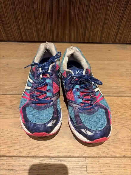 Photo of free Asics sports shoes size UK 9 (N7 - Barnsbury) #2