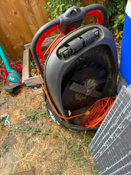 Photo of free Lawn mower (Canada Water SE16) #2