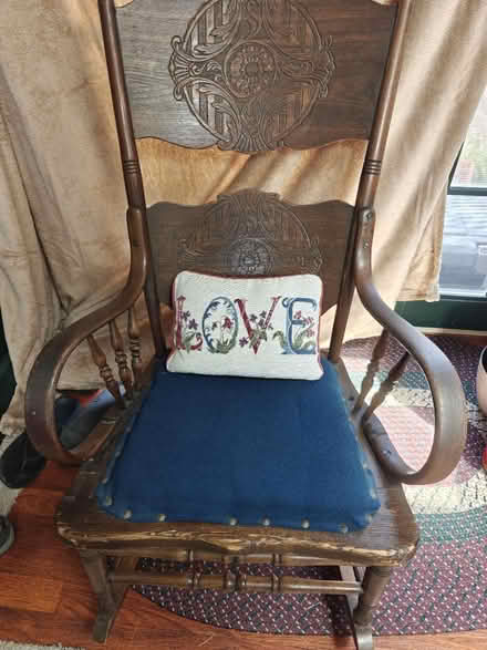 Photo of free Rocking Chair (Near 92nd and Sheridan) #1