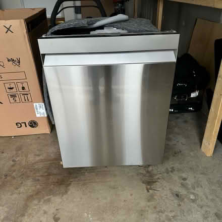 Photo of free Working Samsung dishwasher 24” (60156) #1