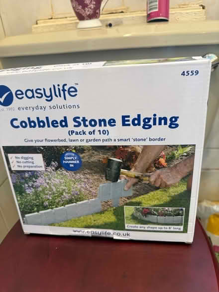 Photo of free garden edging (Croydon. CR2 9) #1