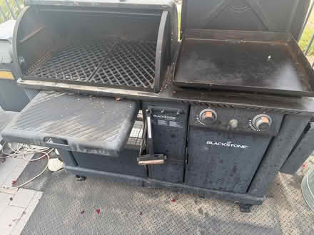 Photo of free Blackstone Griddle Smoker (Canyon Country Aliento) #3