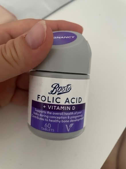 Photo of free New folic acid exp 08/2026 (W4) #1