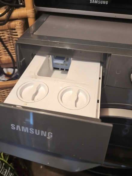 Photo of free faulty* 9 kg Samsung washing mach (Ockley RH5) #3