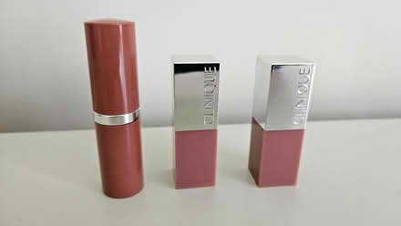 Photo of free Clinique lipstick samples (Epsom KT17) #1