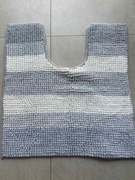 Photo of free M&S toilet mat (Epping, CM16) #1