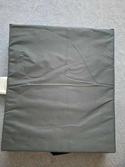 Photo of free Cushion (Welling DA16) #2