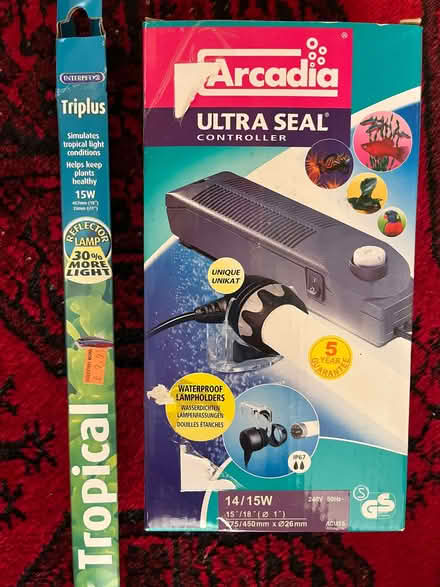 Photo of free Aquarium Light - fitting & bulb (Walton Manor OX2) #1