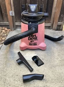 Photo of free Royal Dirt Devil 8-Gallon Wet-Dry Shop Vacuum #2