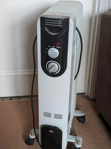 Photo of free Oil radiator (Romford RM1) #1