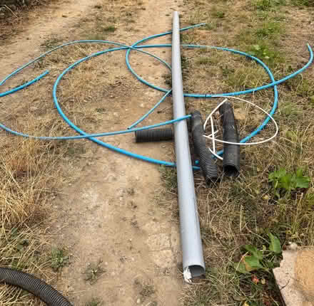 Photo of free Bits of pipe MDPE and tube from roll of membrane (Risplith HG4) #1