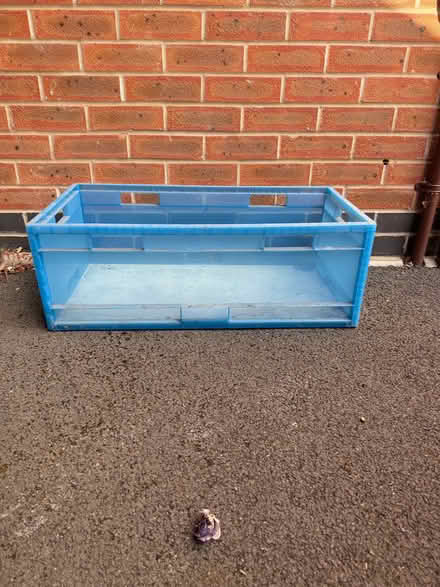 Photo of free Large plastic crate (Aspley NG8) #1