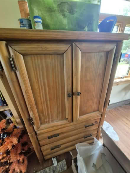 Photo of free Tv stand (Kent) #1
