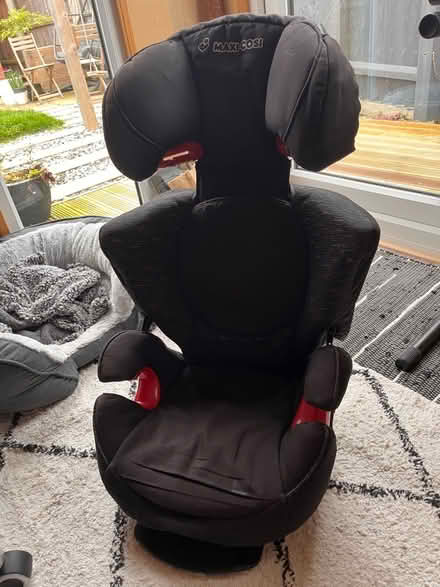 Photo of free Maxi-cosi car seat (Whitnash CV31) #3