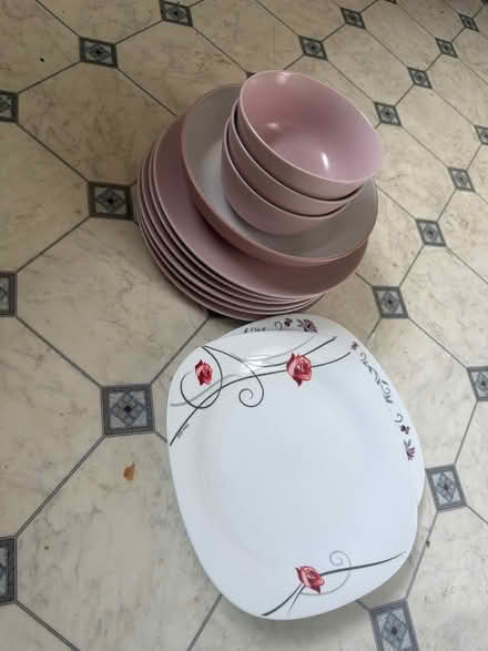 Photo of free Plates and 3 cereal 🥣 bowls (Mapperley NG3) #1