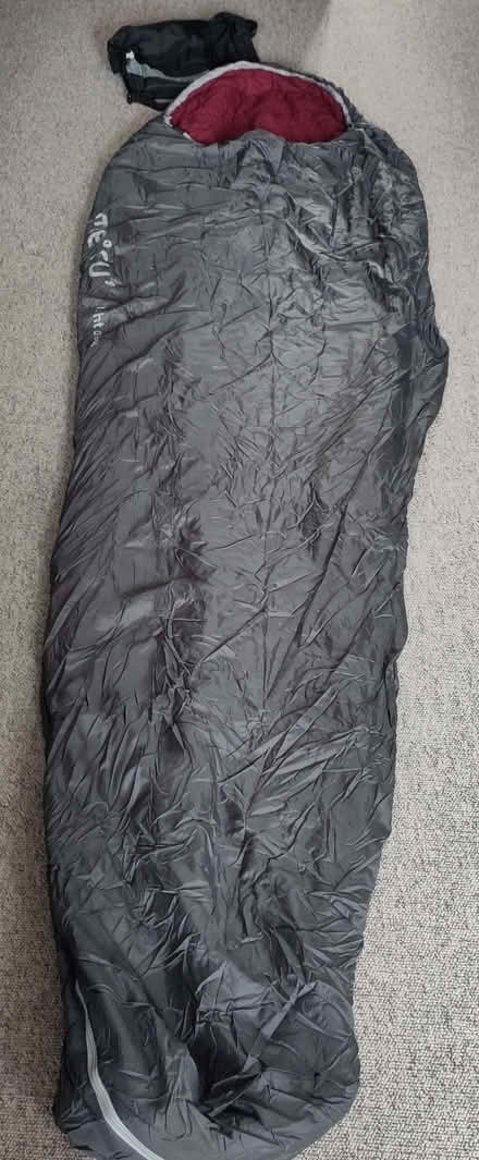 Photo of free Sleeping bag - "1 season" lightweight bag, summer only (Ladygrove OX11) #1