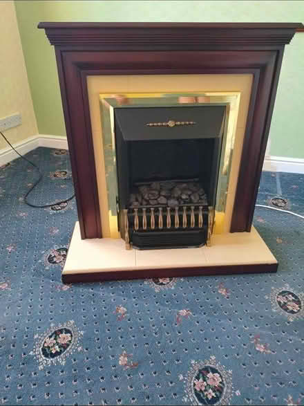 Photo of free Electric fire and surround (Buxton Central SK17) #1