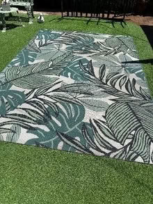 Photo of free outdoor patio rug (San Pedro, CA) #1