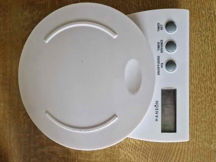 Photo of free Kitchen Scales (Freuchie KY15) #1