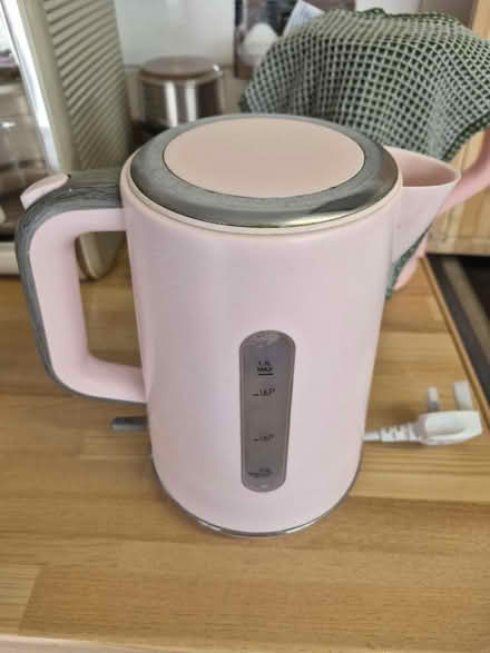 Photo of free Kettle (L8 Dingle) #1