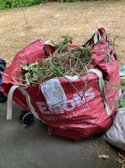 Photo of 20mm Bags (Hiltingbury SO53) #1