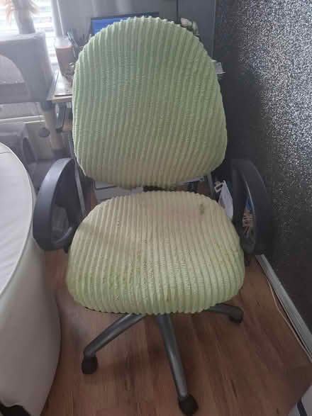 Photo of free Computer Chair (Livingston) #1