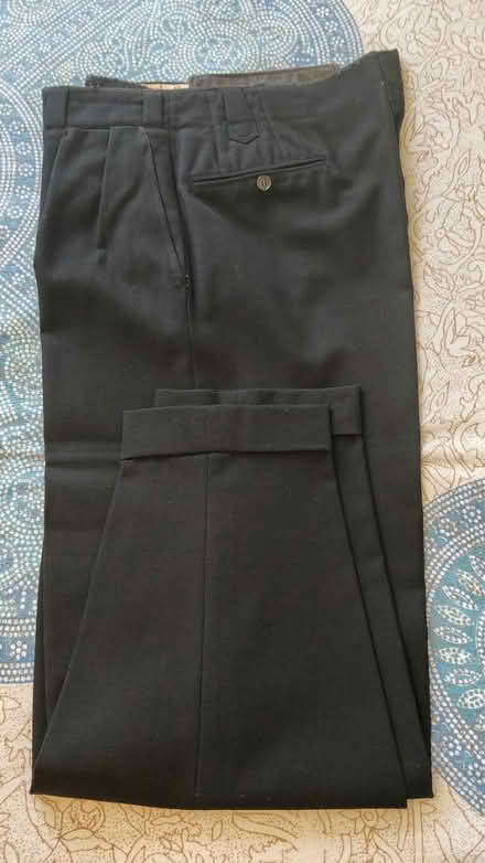 Photo of free Cashmere suit from 1956 Brazil (Stockwell SW9) #2