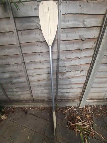 Photo of free Kids kayak / canoe paddle (North baddesley SO52) #1