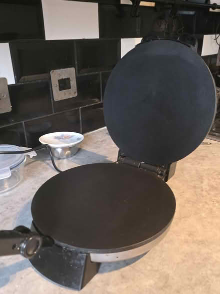 Photo of free Roti/tortila/flatbread makes (Off Shooters Hill Road SE18) #2