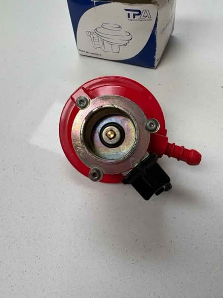 Photo of free Propane gas cylinder regulator (Woodford Green IG8) #3