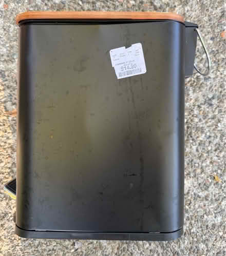 Photo of free Small step-open trash can (1075 Valencia Avenue) #3