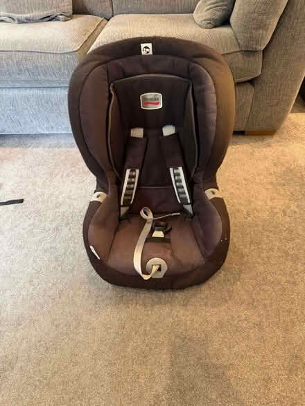 Photo of free Britax Trendline ISOFIX child seat (Lingley Green WA5) #1