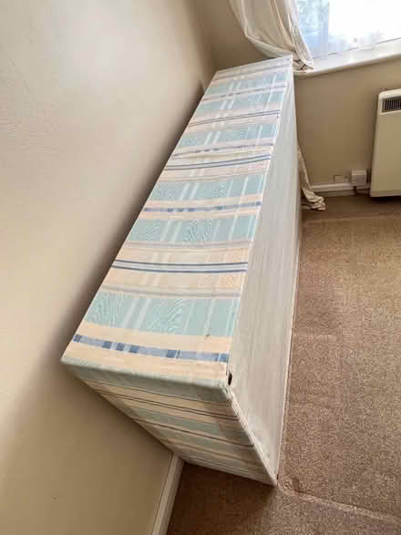 Photo of free King size divan bed and mattress (Banstead SM7) #3