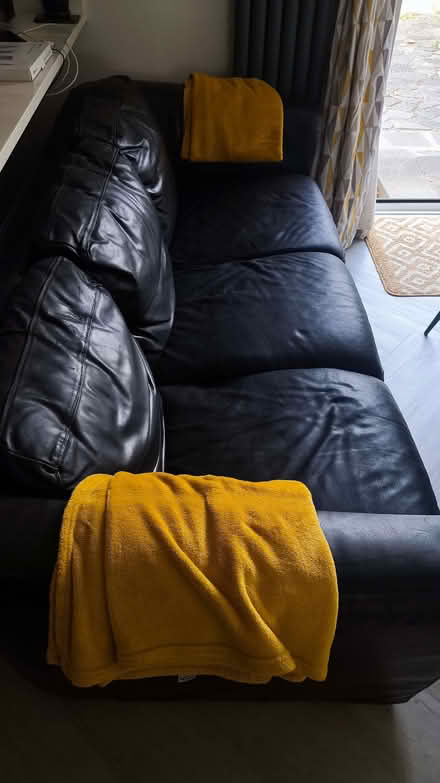 Photo of free Brown leather sofa (Farnborough BR6) #2