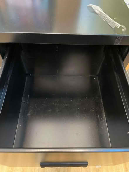 Photo of free Black metal 4-drawer cabinet (Hoxton N1) #3