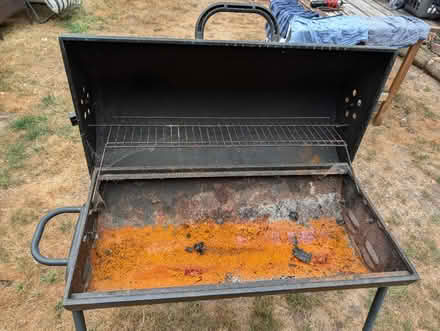 Photo of free Charcoal Barrel BBQ (76x90cm) (Bracknell RG12) #3