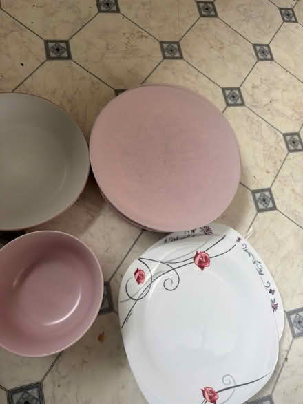 Photo of free Plates and 3 cereal 🥣 bowls (Mapperley NG3) #2