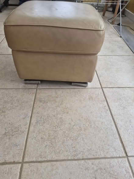 Photo of free Leather sofas (CH63 bromborough) #3
