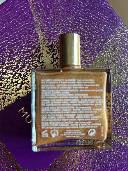 Photo of free Nuxe shimmering dry oil for face, body and hair (Monks Hill CR2) #3
